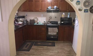 VENDO Chalet 5 amb c/fondo libre s/lote 10 x 45 Quincho Fondo libre Garaje 2 autos