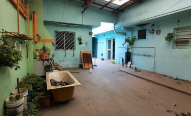 Amplia casa multifamiliar en venta