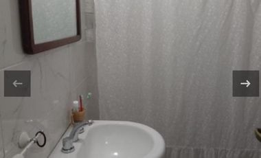 CASA DE 3 AMBIENTES  ( A DOS CUADRA DE LA AV. MARQUEZ)