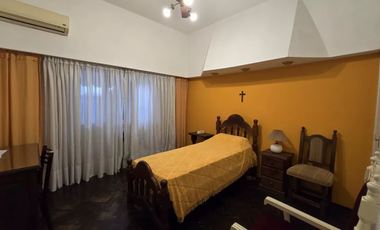 Muy Buena Propiedad, Amplio Fondo Libre, Excelente Zona