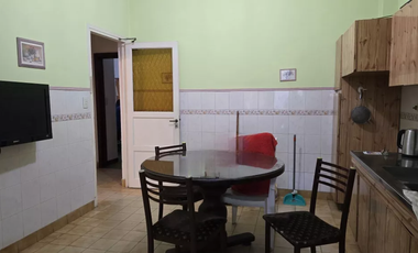 Muy Buena Propiedad, Amplio Fondo Libre, Excelente Zona