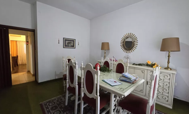 Muy Buena Propiedad, Amplio Fondo Libre, Excelente Zona