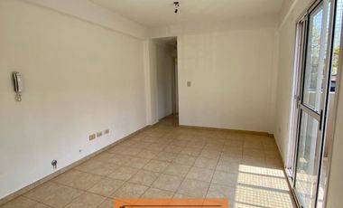 DEPARTAMENTO 2 AMB EN CASEROS - TRES DE FEBRERO