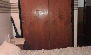 Casa 5 ambientes con fondo y pileta