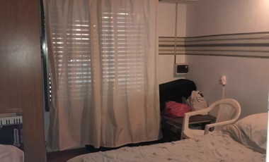 Casa 5 ambientes con fondo y pileta