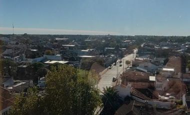 ALQUILER DEPTO 4 AMB S/COCHERA (EDIF. REPUBLICA)