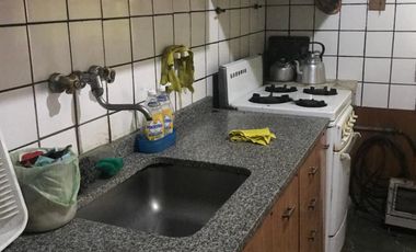 VENTA - VILLA MADERO - CASA MULTIFAMILIAR A RECICLAR