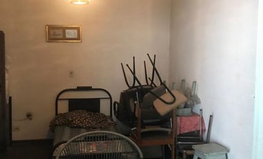 VENTA - VILLA MADERO - CASA MULTIFAMILIAR A RECICLAR