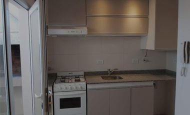 VENDO PROPIEDAD EN BLOCK LOCALES Y DEPTOS