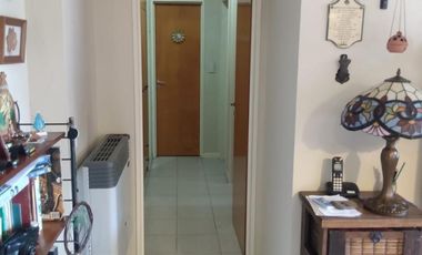 Departamento tres ambientes con cochera venta Monte Grande Centro