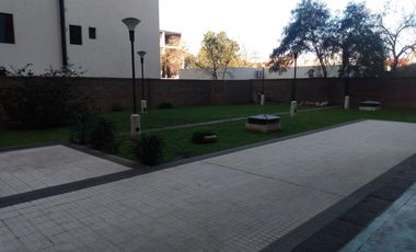 Departamento tres ambientes con cochera venta Monte Grande Centro