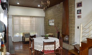 VENTA Casa Lote propio DE 6 AMBIENTES