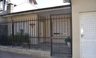 VENTA Casa Lote propio DE 6 AMBIENTES