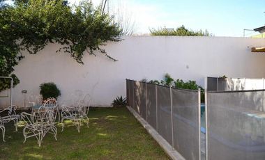 VENTA Casa Lote propio DE 6 AMBIENTES