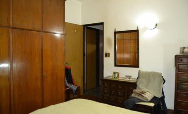 VENTA Casa Lote propio DE 6 AMBIENTES