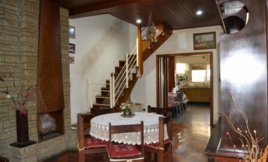 VENTA Casa Lote propio DE 6 AMBIENTES