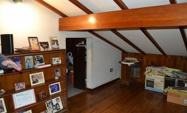 VENTA Casa Lote propio DE 6 AMBIENTES