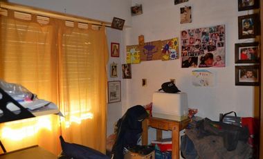 VENTA Casa Lote propio DE 6 AMBIENTES