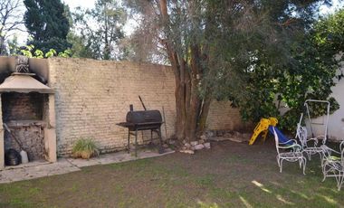 VENTA Casa Lote propio DE 6 AMBIENTES