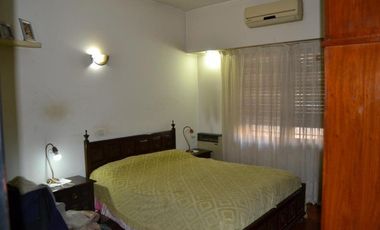 VENTA Casa Lote propio DE 6 AMBIENTES