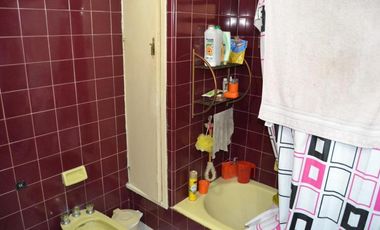 VENTA Casa Lote propio DE 6 AMBIENTES