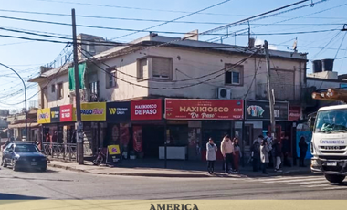 LOCAL COMERCIAL EN PLENO CENTRO PASO DEL REY