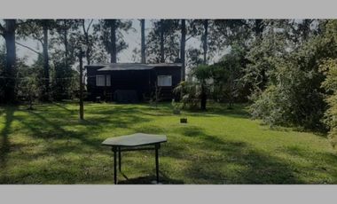VENDO CASA MINIMALISTA CON PEQUEÑA CABAÑA