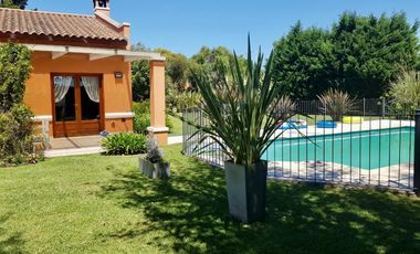 IMPORTANTE CHALET DE 6 AMB EN COUNTRY EL PARAISO