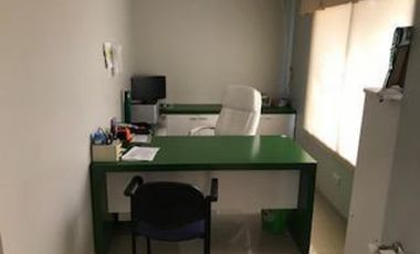 EXCELENTE PROPIEDAD EN ZONA EXCLUSIVA DE BANFIELD OESTE.