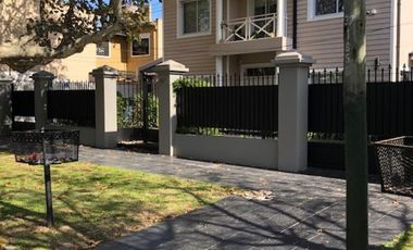 EXCELENTE PROPIEDAD EN ZONA EXCLUSIVA DE BANFIELD OESTE.