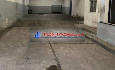 VENTA - VILLA MADERO - GALPON 350 m2 APROX. - CON DOS OFICINAS y DOS BAÑOS