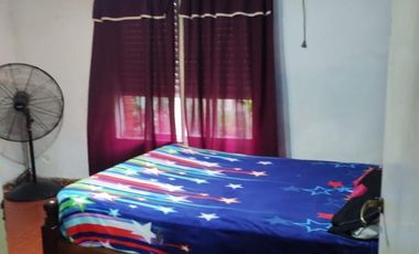 Casa De 3 Amb. Amplio Jardín. Garage. Patio. A Moderizar. 208 Mts. Calle 210 Al 700. Ranelagh. Berazategui