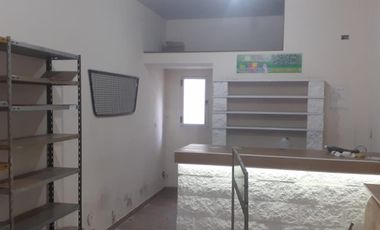 SE ALQUILA EXCELENTE LOCAL DE 24 m²