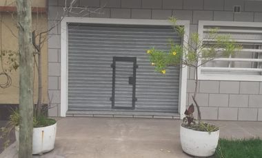 SE ALQUILA EXCELENTE LOCAL DE 24 m²