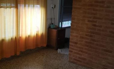 Casa en Aldo Bonzi, buena ubicacion