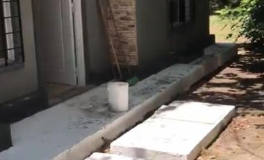 Alquilo casa en Villa Zapiola