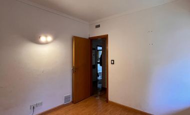 Casa de 4 AMBIENTES en alquiler