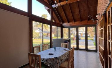 Casa de 4 AMBIENTES en alquiler