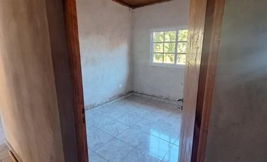 Guidek Stasiuk Propiedades alquila amplio terreno con casa.