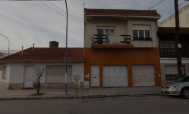 VENDO CASA EN  BLOCK