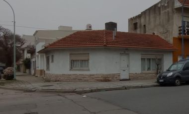 VENDO CASA EN  BLOCK