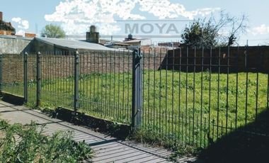 Lote de 360 Mts c/ Construcción a Terminar
