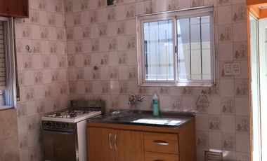 ALQUILER - VILLA MADERO - PH  3 AMB. CHICO  CON PATIO AL FRENTE SIN EXPENSAS -