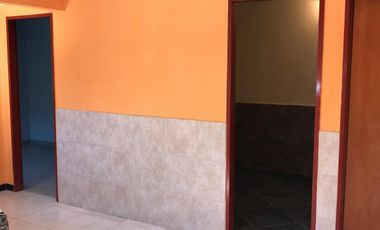 ALQUILER - VILLA MADERO - PH  3 AMB. CHICO  CON PATIO AL FRENTE SIN EXPENSAS -