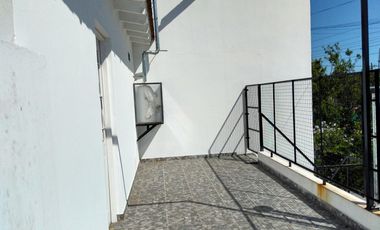 LA TABLADA-ALQUILER-DEPARTAMENTO  3 AMBIENTES EN PLANTA ALTA