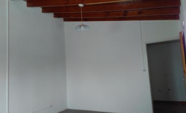 LA TABLADA-ALQUILER-DEPARTAMENTO  3 AMBIENTES EN PLANTA ALTA