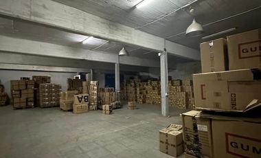 Importante galpón a la venta en San Miguel