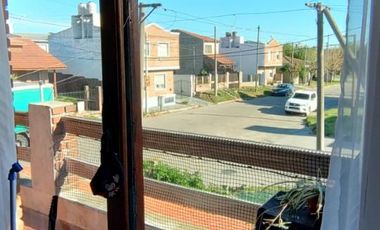 VENDO CHALET (ZONA PUERTO) NECOCHEA