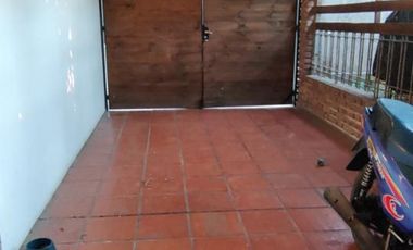 VENDO CHALET (ZONA PUERTO) NECOCHEA