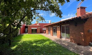 Casa de 3 AMBIENTES en venta